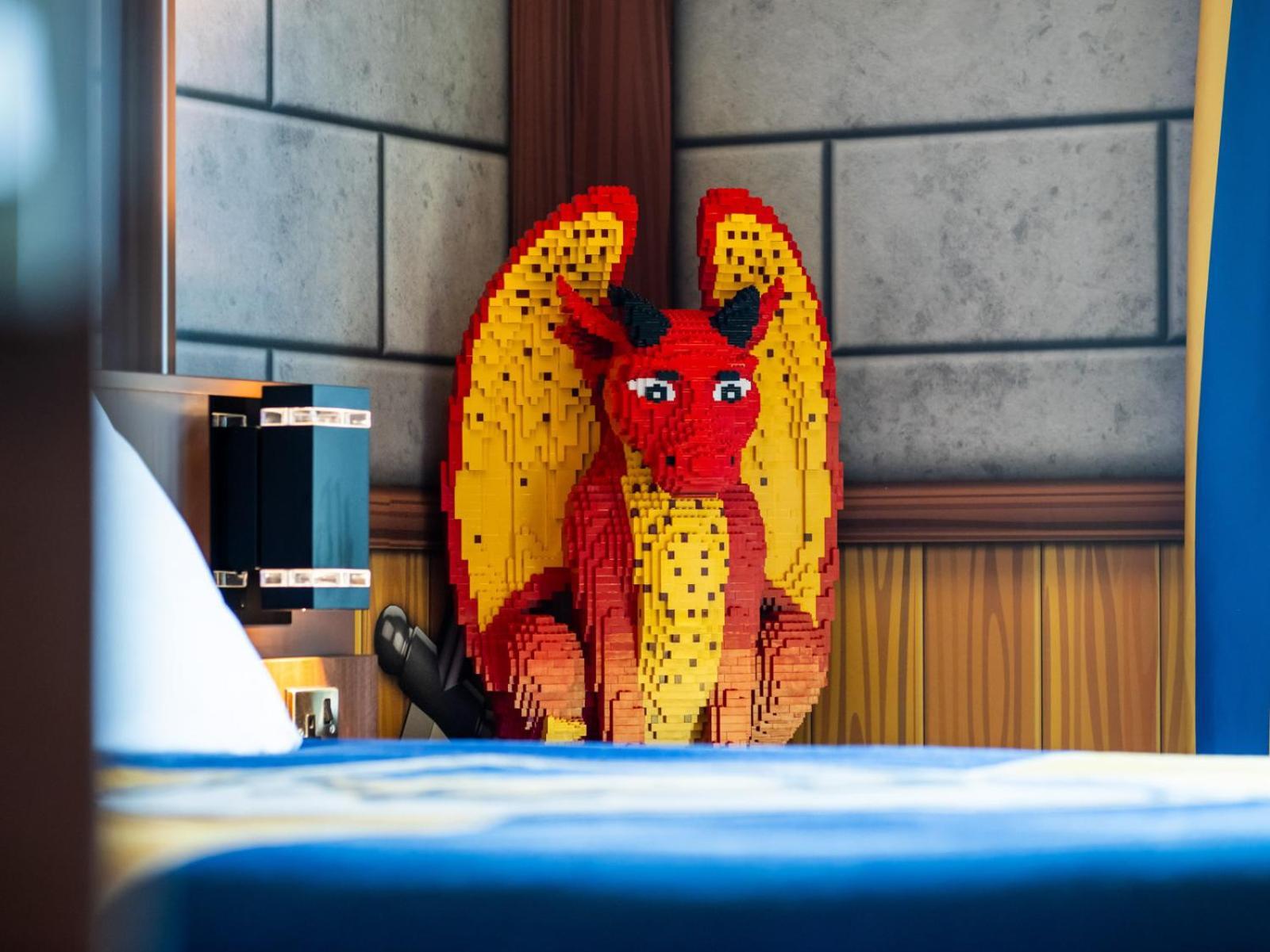 Hotel LEGOLAND Windsor Exterior foto