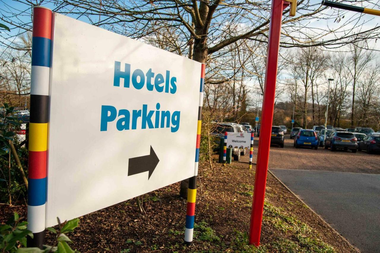 Hotel LEGOLAND Windsor Exterior foto